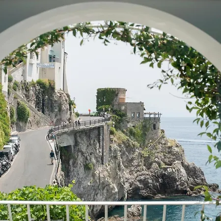 Palazzo Don Salvatore ゲストハウス *